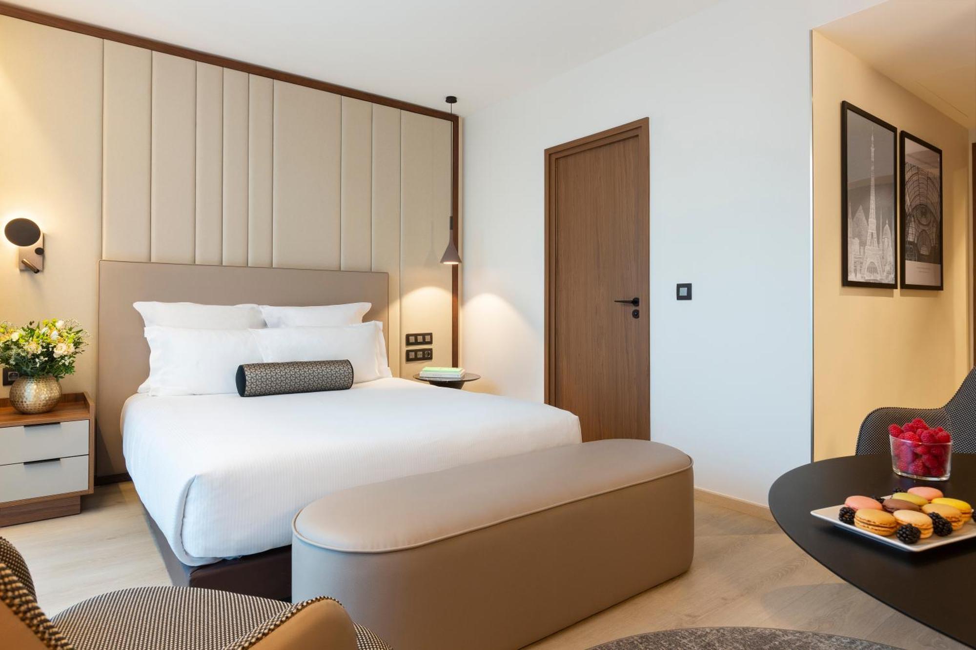 La Clef Tour Eiffel Paris By The Crest Collection Hotel Стая снимка